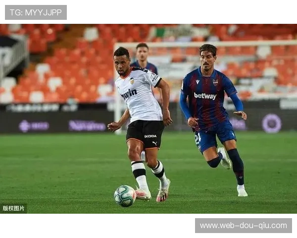 瓦伦西亚后防线漏洞明显，失球数联赛倒数第三